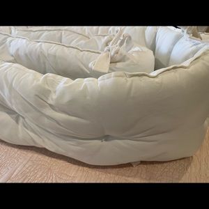 Serena & Lily crib bumper white EUC